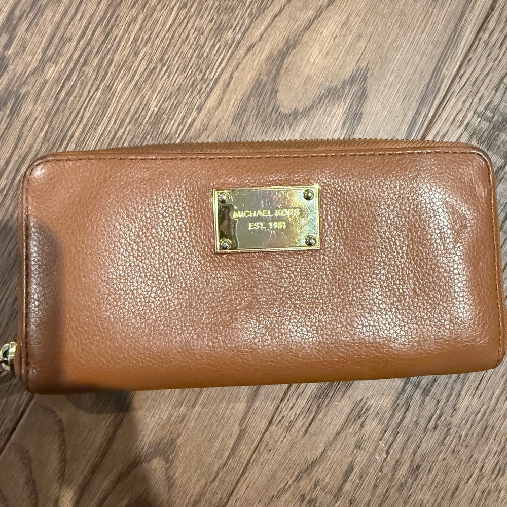 Michael Kors Tan Leather Zip Wallet